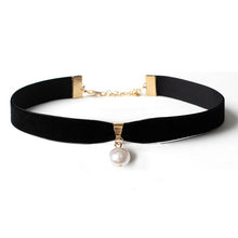 Load image into Gallery viewer, Simple  Pearl Choker Short Black Necklace,Black Choker Necklace for Women